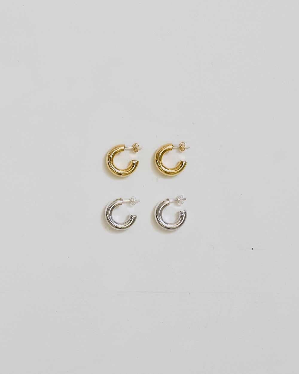 Middle Hoop Pierce (Silver925)