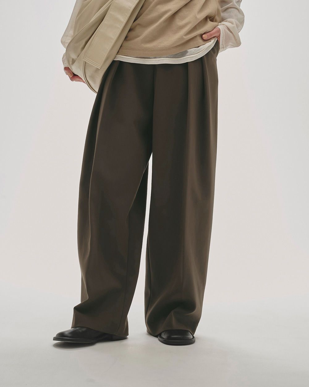 Bonding Wide Trousers Bonding Wide Trousers,ボンディングワイドパンツ,12420710,パンツ,ボトムス,トラウザーズ,ボンディングパンツ,ワイドパンツ,todayful,トゥデイフル,lifes,ライフズ,25aw,吉田怜香