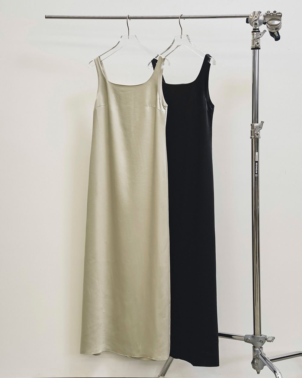 Squareneck Satin Dress Squareneck Satin Dress,スクエアネックサテンドレス,12520307,スクエアネックドレス,ドレス,サテンドレス,ワンピース,todayful,トゥデイフル,lifes,ライフズ,25aw,吉田怜香