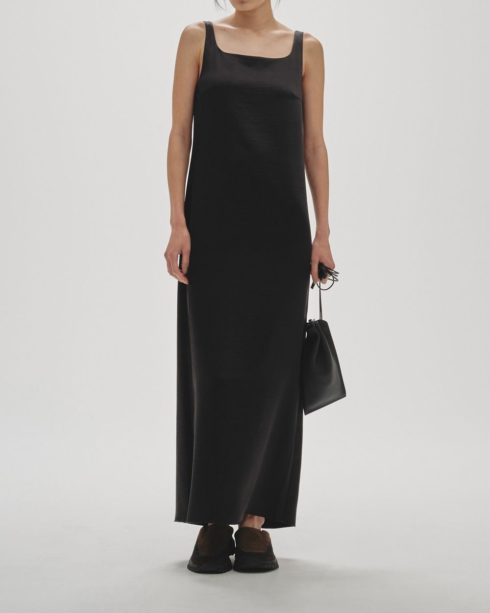 Squareneck Satin Dress Squareneck Satin Dress,スクエアネックサテンドレス,12520307,スクエアネックドレス,ドレス,サテンドレス,ワンピース,todayful,トゥデイフル,lifes,ライフズ,25aw,吉田怜香