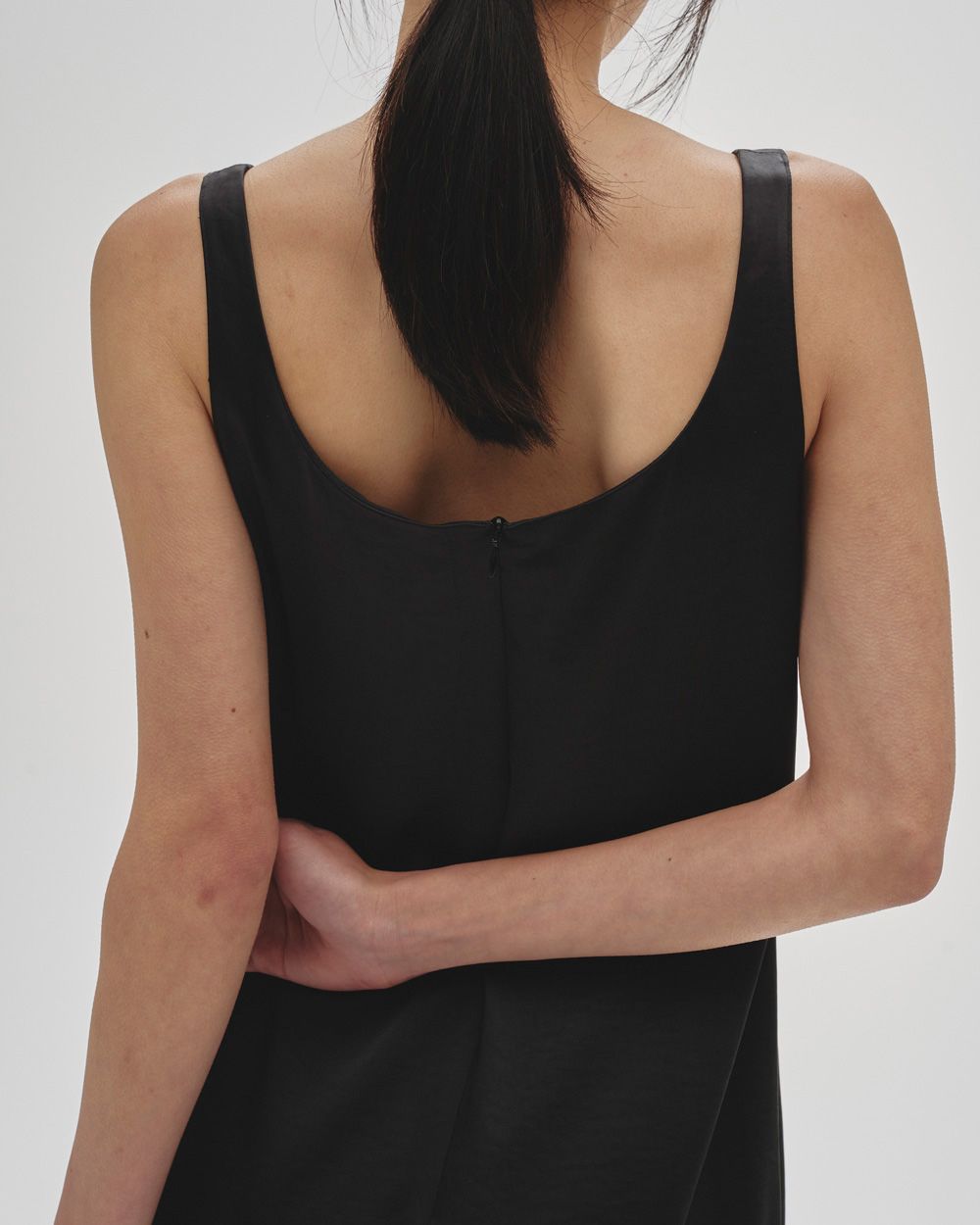 Squareneck Satin Dress Squareneck Satin Dress,スクエアネックサテンドレス,12520307,スクエアネックドレス,ドレス,サテンドレス,ワンピース,todayful,トゥデイフル,lifes,ライフズ,25aw,吉田怜香