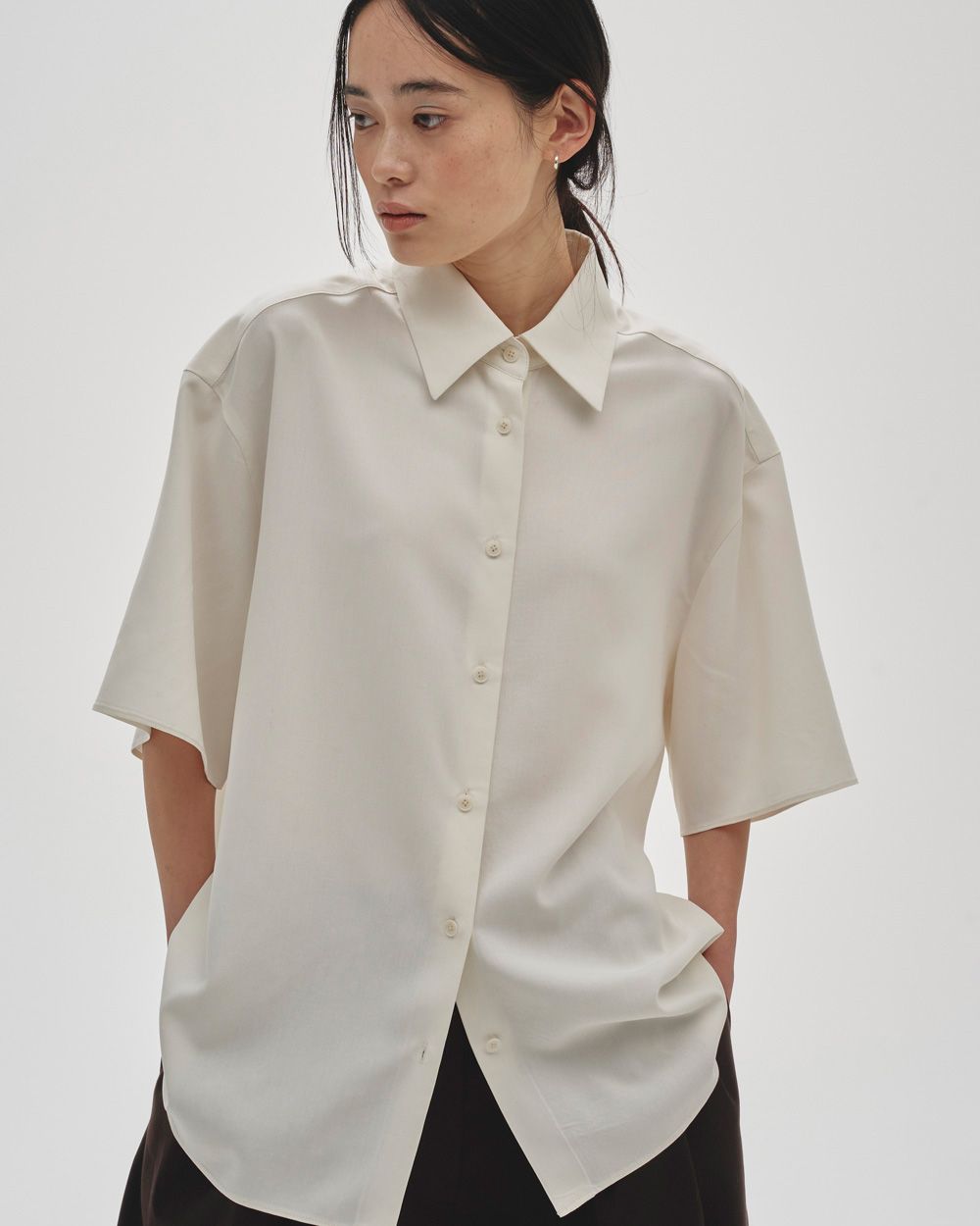 Silk100% Halfsleeve Shirts Silk100% Halfsleeve Shirts,シルク100%ハーフスリーブシャツ,12520413,シャツ,トップス,半袖シャツ,ハーフスリーブトップ,シルクシャツ,シルク100%,todayful,トゥデイフル,lifes,ライフズ,25aw,吉田怜香