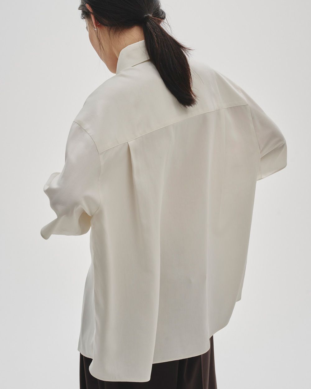 Silk100% Halfsleeve Shirts Silk100% Halfsleeve Shirts,シルク100%ハーフスリーブシャツ,12520413,シャツ,トップス,半袖シャツ,ハーフスリーブトップ,シルクシャツ,シルク100%,todayful,トゥデイフル,lifes,ライフズ,25aw,吉田怜香