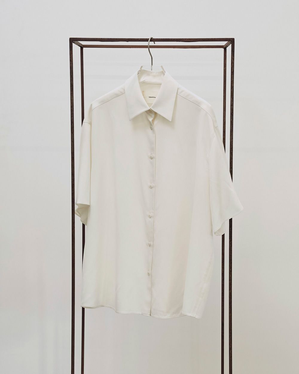 Silk100% Halfsleeve Shirts Silk100% Halfsleeve Shirts,シルク100%ハーフスリーブシャツ,12520413,シャツ,トップス,半袖シャツ,ハーフスリーブトップ,シルクシャツ,シルク100%,todayful,トゥデイフル,lifes,ライフズ,25aw,吉田怜香