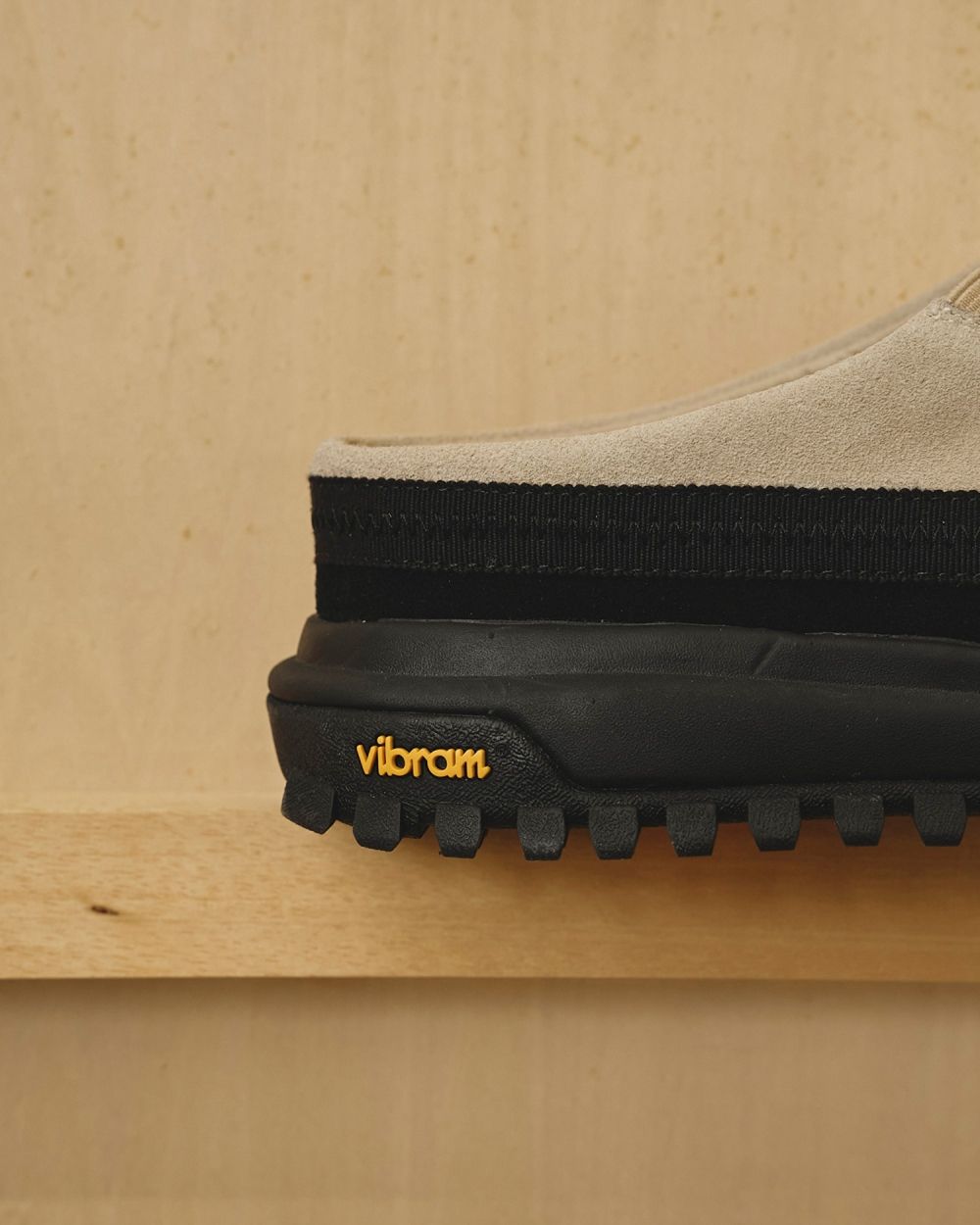 Vibramsole Leather Sabot Vibramsole Leather Sabot,ビブラムソールレザーサボ,12521002,サボ,靴,サンダル,レザーサボ,ビブラムソール,todayful,トゥデイフル,lifes,ライフズ,25aw,吉田怜香