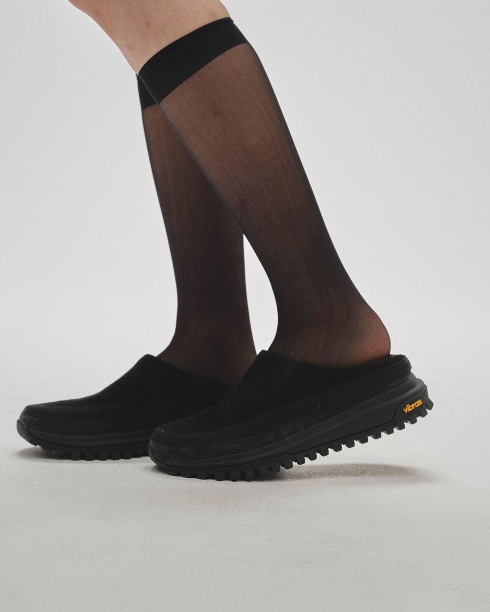 Vibramsole Leather Sabot Vibramsole Leather Sabot,ビブラムソールレザーサボ,12521002,サボ,靴,サンダル,レザーサボ,ビブラムソール,todayful,トゥデイフル,lifes,ライフズ,25aw,吉田怜香