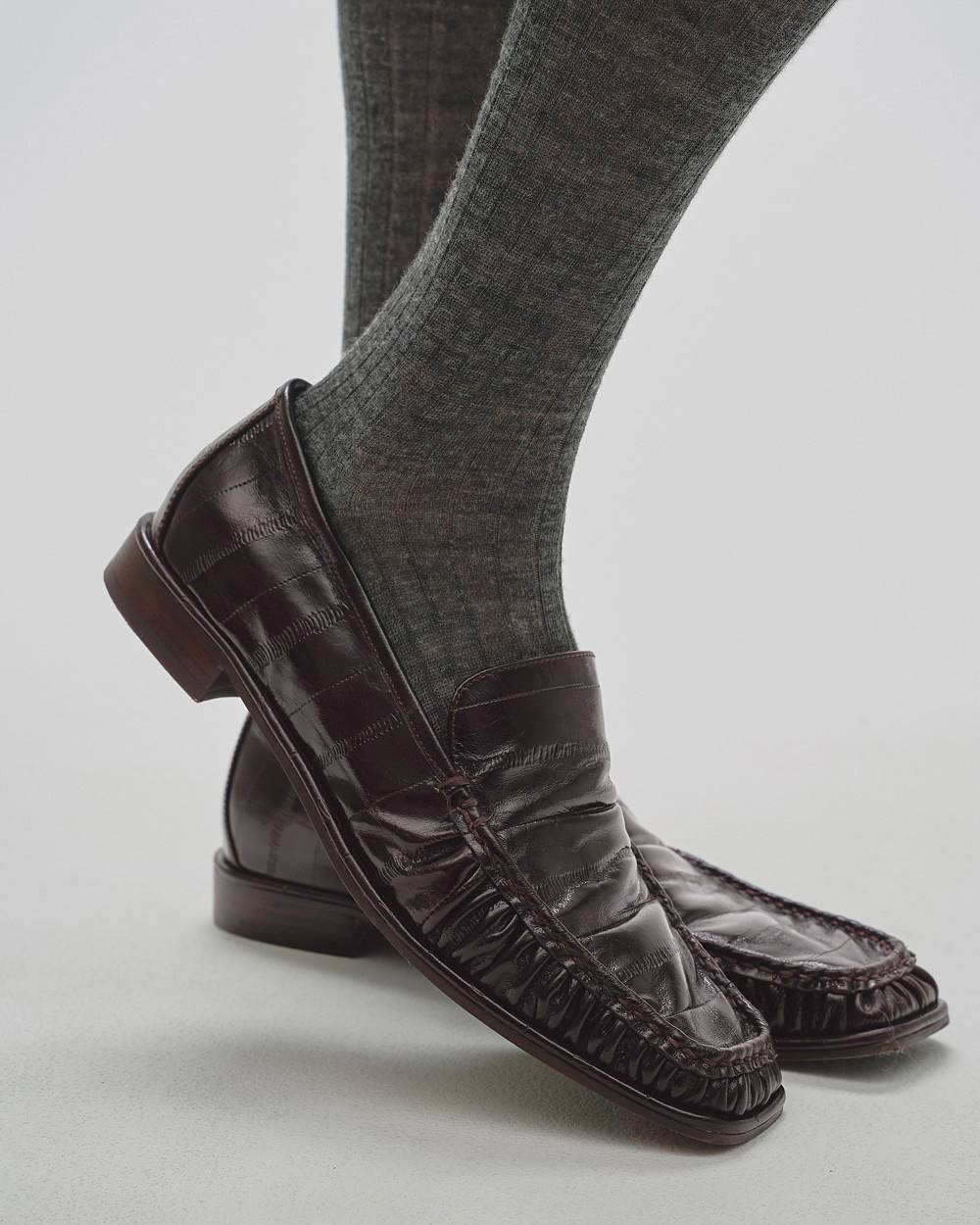 Squaretoe Gather Loafers Squaretoe Gather Loafers,スクエアトゥギャザーローファー,12521007,スクエアトゥローファー,ローファー,ギャザーローファー,靴,シューズ,フラットシューズ,レザーシューズ,レザーローファー,todayful,トゥデイフル,lifes,ライフズ,25aw,吉田怜香