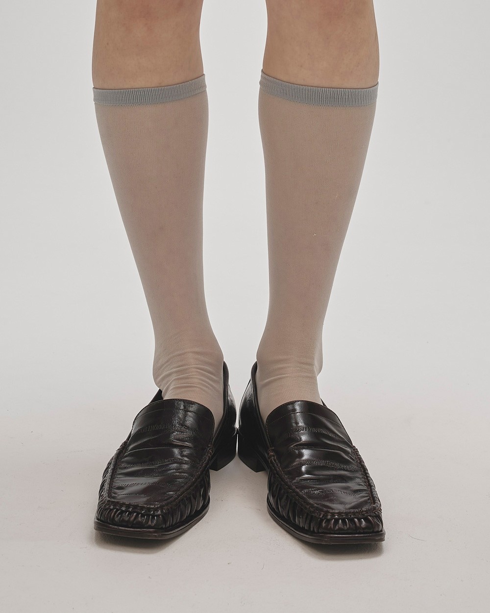 Squaretoe Gather Loafers Squaretoe Gather Loafers,スクエアトゥギャザーローファー,12521007,スクエアトゥローファー,ローファー,ギャザーローファー,靴,シューズ,フラットシューズ,レザーシューズ,レザーローファー,todayful,トゥデイフル,lifes,ライフズ,25aw,吉田怜香