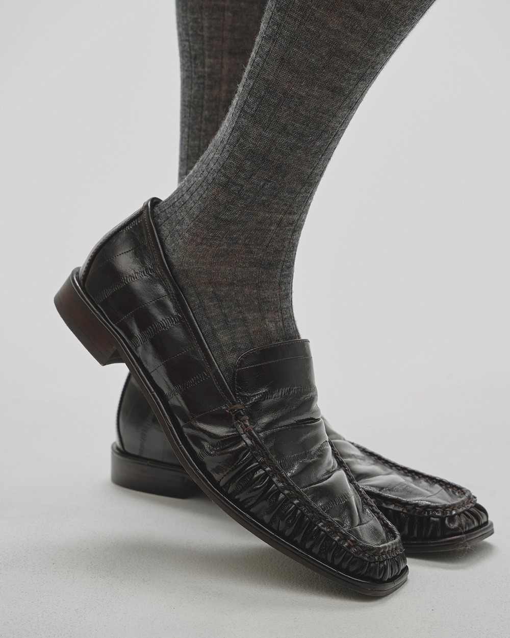 Squaretoe Gather Loafers Squaretoe Gather Loafers,スクエアトゥギャザーローファー,12521007,スクエアトゥローファー,ローファー,ギャザーローファー,靴,シューズ,フラットシューズ,レザーシューズ,レザーローファー,todayful,トゥデイフル,lifes,ライフズ,25aw,吉田怜香