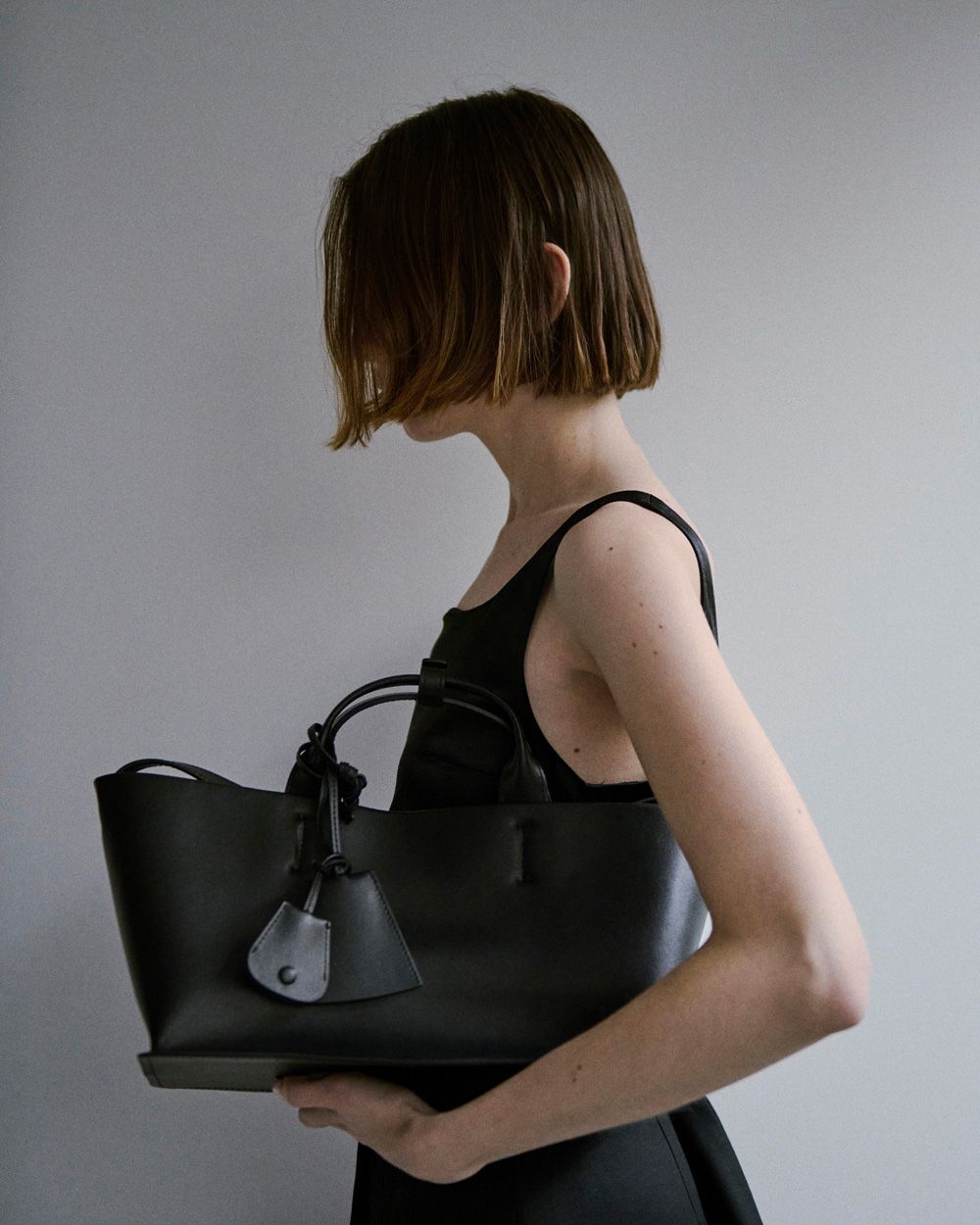 Useful Leather Bag(M) Useful Leather Bag(M),ユースフルレザーバッグM,12521011,ユースフルバッグ,レザーバッグ,ボックスシルエットバッグ, ボックスバッグ,バッグ,カバン,鞄,ショルダーバッグ,2wayバッグ,todayful,トゥデイフル,lifes,ライフズ,25aw,吉田怜香