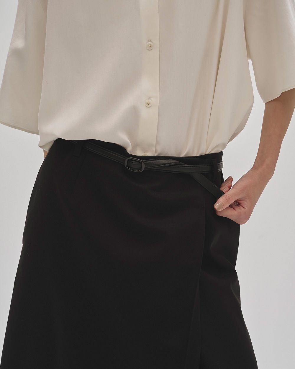 Narrow Leather Belt Narrow Leather Belt,ナローレザーベルト,12521017,レザーベルト,革ベルト,細いベルト,アクセサリー,ユニセックス,todayful,トゥデイフル,lifes,ライフズ,25aw,吉田怜香