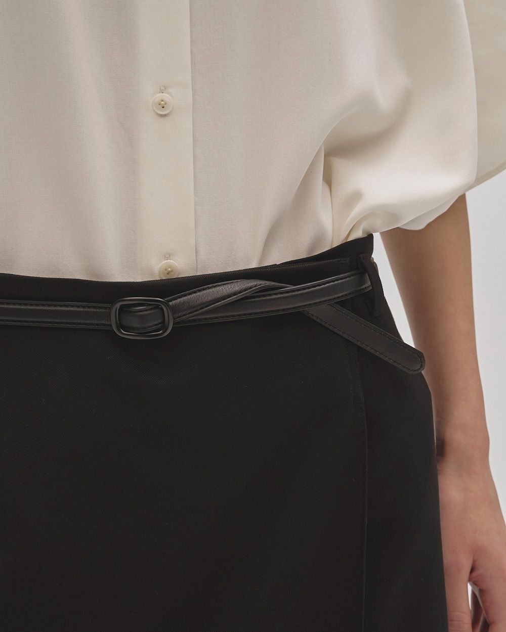 Narrow Leather Belt Narrow Leather Belt,ナローレザーベルト,12521017,レザーベルト,革ベルト,細いベルト,アクセサリー,ユニセックス,todayful,トゥデイフル,lifes,ライフズ,25aw,吉田怜香