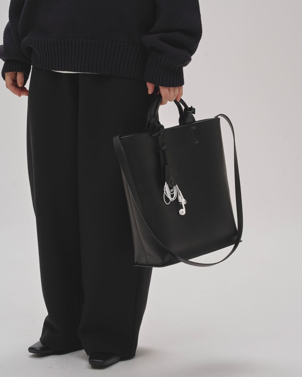 Useful Leather Bag(L) Useful Leather Bag(L),ユースフルレザーバッグL,12521021,バッグ,レザーバッグ,2wayバッグ,2wayレザーバッグ,ショルダーバッグ,ショルダーレザーバッグ,デイリーバッグボックスバッグ,ボックスシルエットバッグ,todayful,トゥデイフル,lifes,ライフズ,25aw,吉田怜香