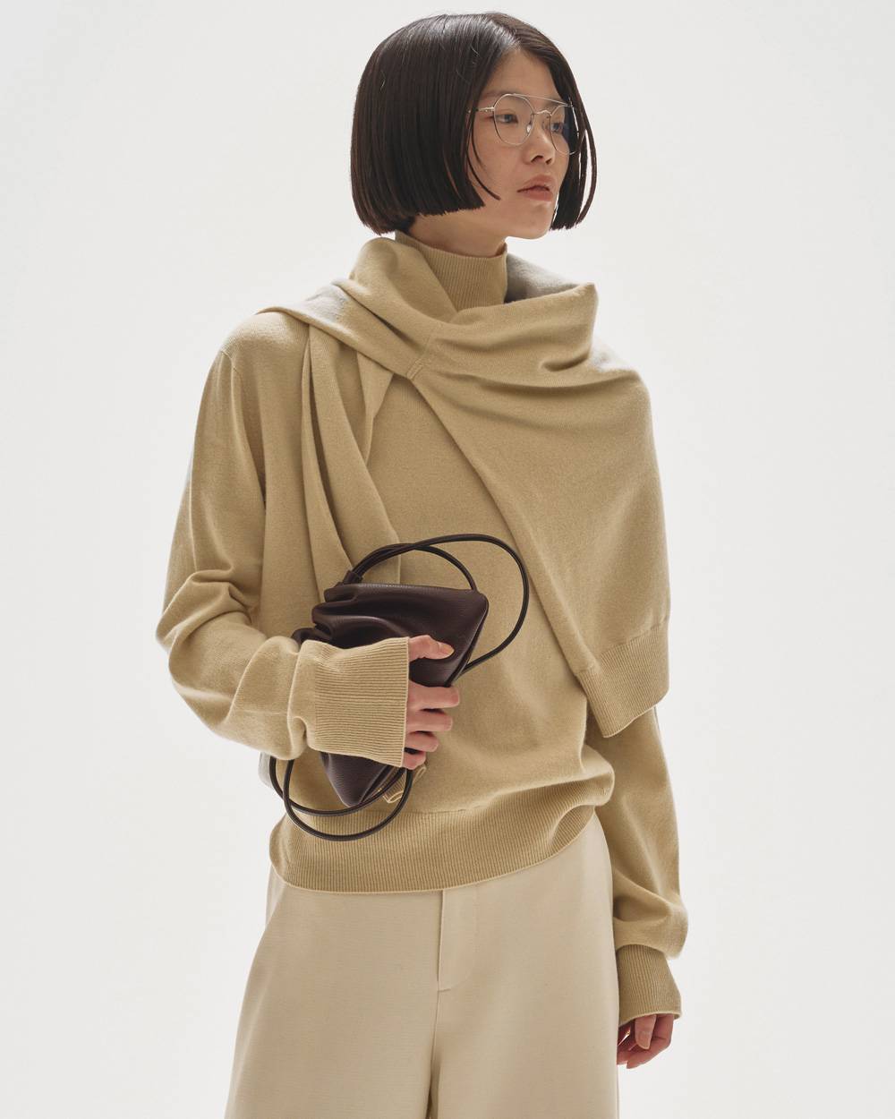 Drawstring Leather Bag Drawstring Leather Bag,ドロストリングレザーバック,12521027,バック,レザーバック,ドロストリングバック,todayful,トゥデイフル,lifes,吉田怜香,25aw,25winter