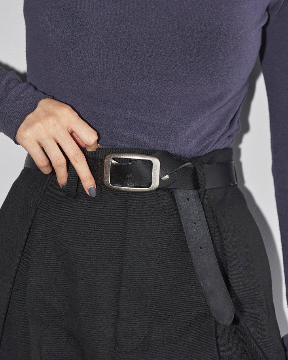 Vintage Leather Belt Vintage Leather Belt,ヴィンテージレザーベルト,12591001, ヴィンテージベルト,ベルト,レザー,ベルト,ヴィンテージ加工,アクセサリー,todayful,トゥデイフル,lifes,ライフズ,25aw,吉田怜香