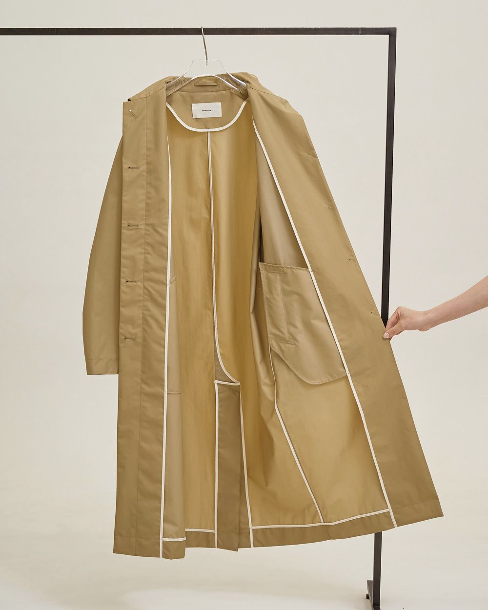 Soutiencollar Waterproof Coat Soutiencollar Waterproof Coat,ステンカラーウォータープルーフコート,12610004,ステンカラーコート,ウォータープルーフ,ウォータープルーフコート,レインコート,コート,アウター,スカーフ付きコート,todayful,トゥデイフル,lifes,吉田怜香,26ss