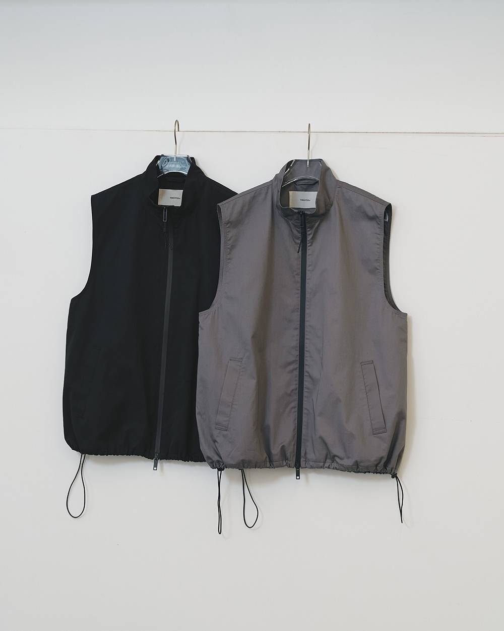 Standcollar Zip Vest Standcollar Zip Vest,スタンドカラージップベスト,12610109,ジップベスト,スタンドカラー,ベスト,ライトアウタ,トップス,todayful,トゥデイフル,lifes,吉田怜香,26aw