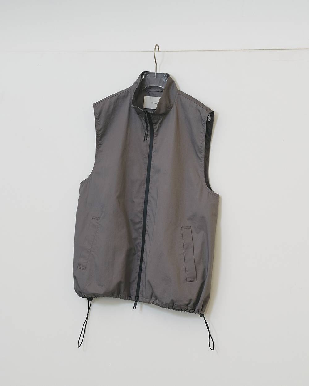 Standcollar Zip Vest Standcollar Zip Vest,スタンドカラージップベスト,12610109,ジップベスト,スタンドカラー,ベスト,ライトアウタ,トップス,todayful,トゥデイフル,lifes,吉田怜香,26aw