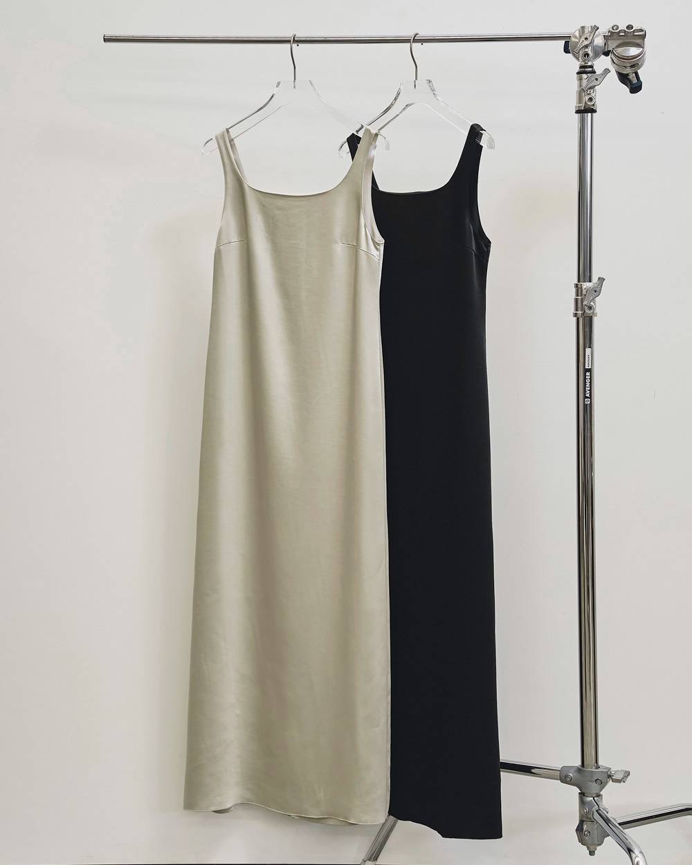 Squareneck Satin Dress Squareneck Satin Dress,スクエアネックサテンドレス,12610305,ドレス,サテン,スクエアネック,ノースリーブドレス,todayful,トゥデイフル,lifes,吉田怜香,26ss