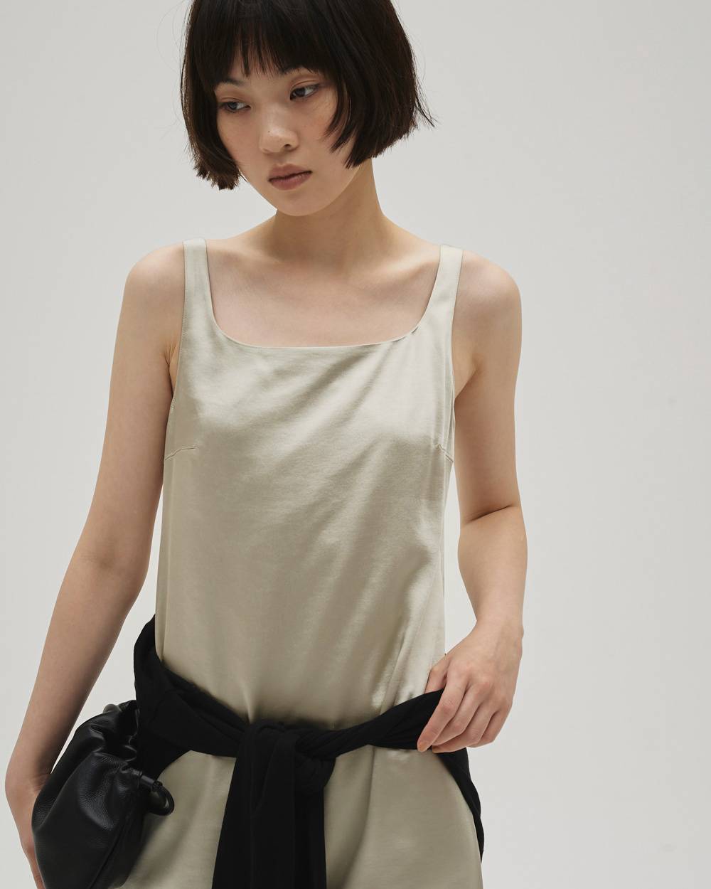 Squareneck Satin Dress Squareneck Satin Dress,スクエアネックサテンドレス,12610305,ドレス,サテン,スクエアネック,ノースリーブドレス,todayful,トゥデイフル,lifes,吉田怜香,26ss