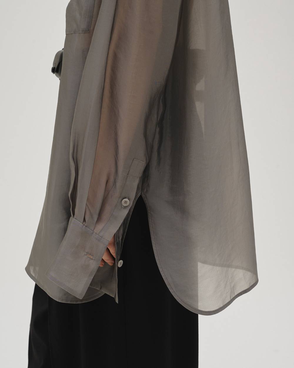 Chambray Silky Shirts Chambray Silky Shirts,シャンブレーシルキーシャツ,12610427,シャツ,シアーシャツ,シャツ,ブラウス,シルク, シルキーシャツ,シャンブレーシャツ,todayful,トゥデイフル,lifes,吉田怜香,26ss