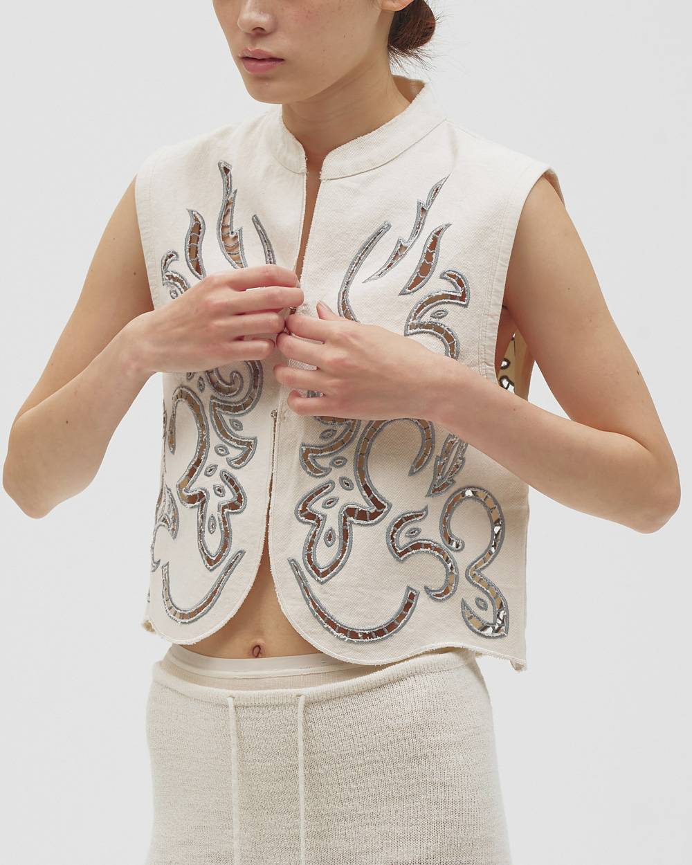 Cut Lace Twill Vest Cut Lace Twill Vest,カットレースツイルベスト,12610430,レースベスト,ベスト,トップ,ノースリーブ,セットアップ,todayful,トゥデイフル,lifes,吉田怜香,26aw