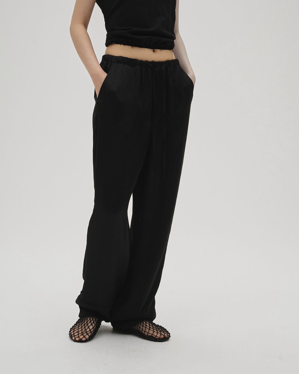 Satin Easy Pants Satin Easy Pants,サテンイージーパンツ,12610704,サテンパンツ,イージーパンツ,パンツ,ボトムス,セットアップ,todayful,トゥデイフル,lifes,吉田怜香,26ss