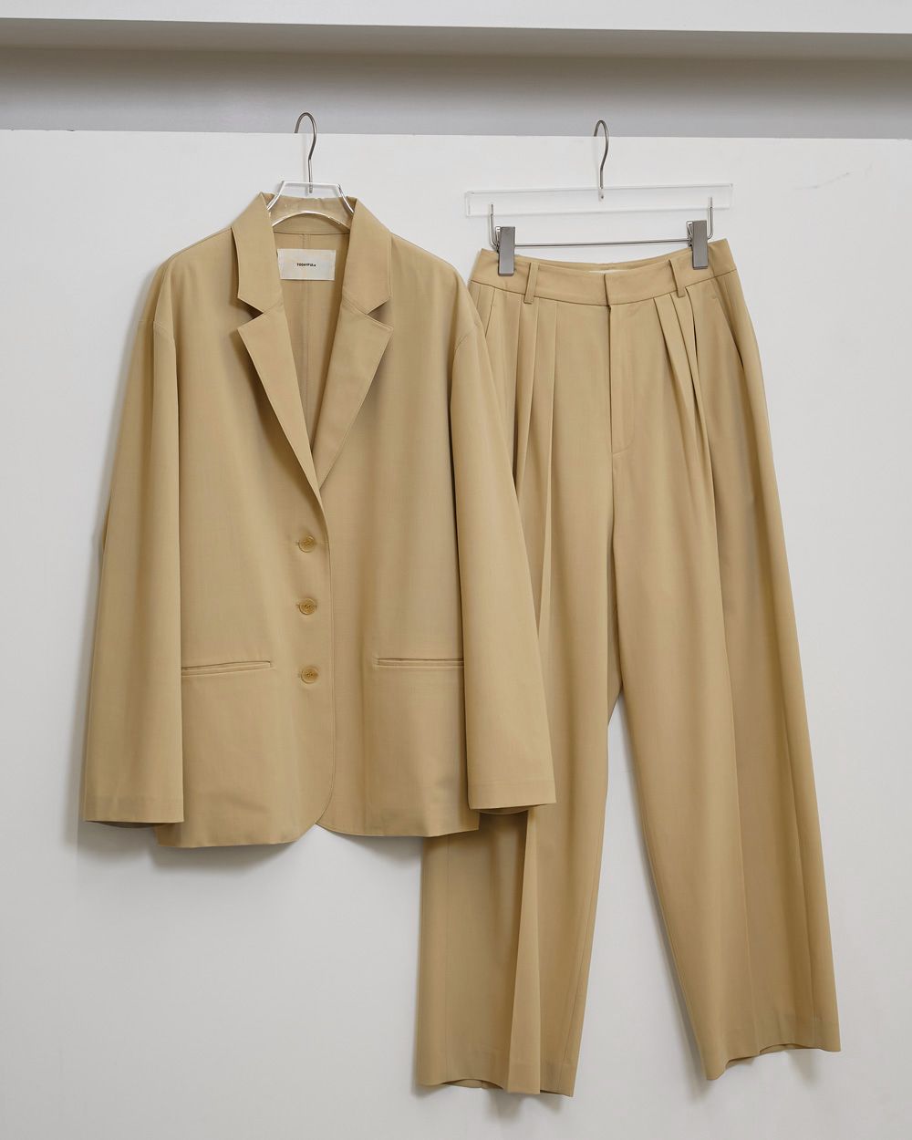 Dry Touch Tuck Trousers Dry Touch Tuck Trousers,ドライタッチタックトラウザーズ,12610705,パンツ,ボトムス,トラウザーズ,ドライタッチトラウザーズ,タックトラウザーズ,todayful,トゥデイフル,lifes,吉田怜香,26ss