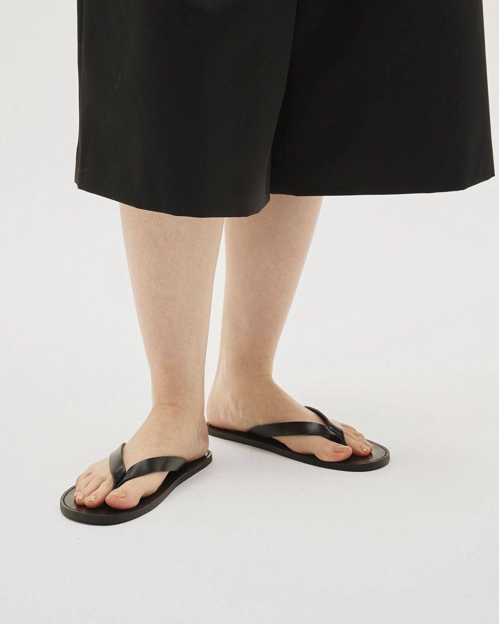 Leather Thong Sandals Leather Thong Sandals,レザーソングサンダル,12611018,レザーサンダル,サンダル,シューズ,靴,todayful,トゥデイフル,lifes,吉田怜香,26ss