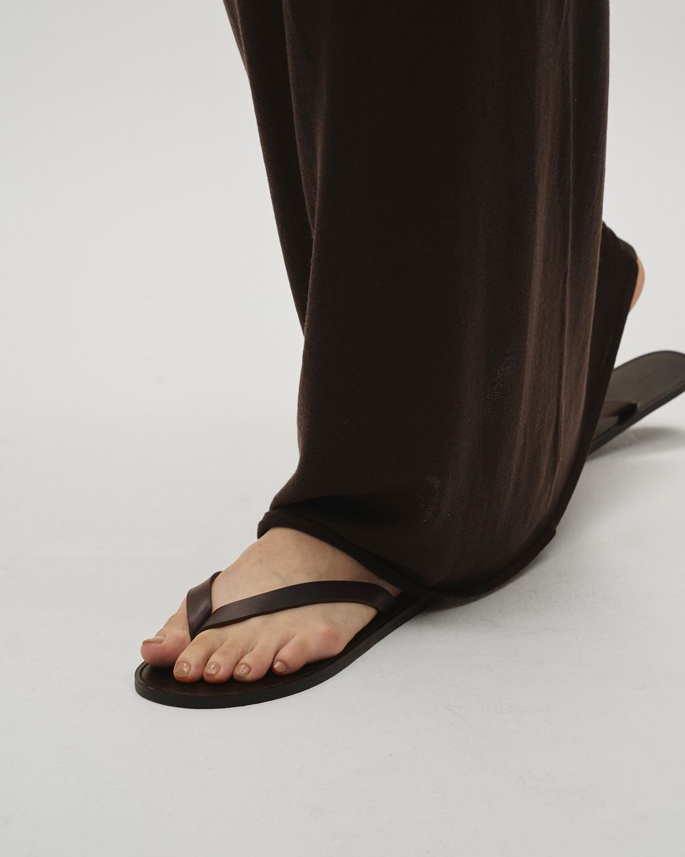 Leather Thong Sandals Leather Thong Sandals,レザーソングサンダル,12611018,レザーサンダル,サンダル,シューズ,靴,todayful,トゥデイフル,lifes,吉田怜香,26ss