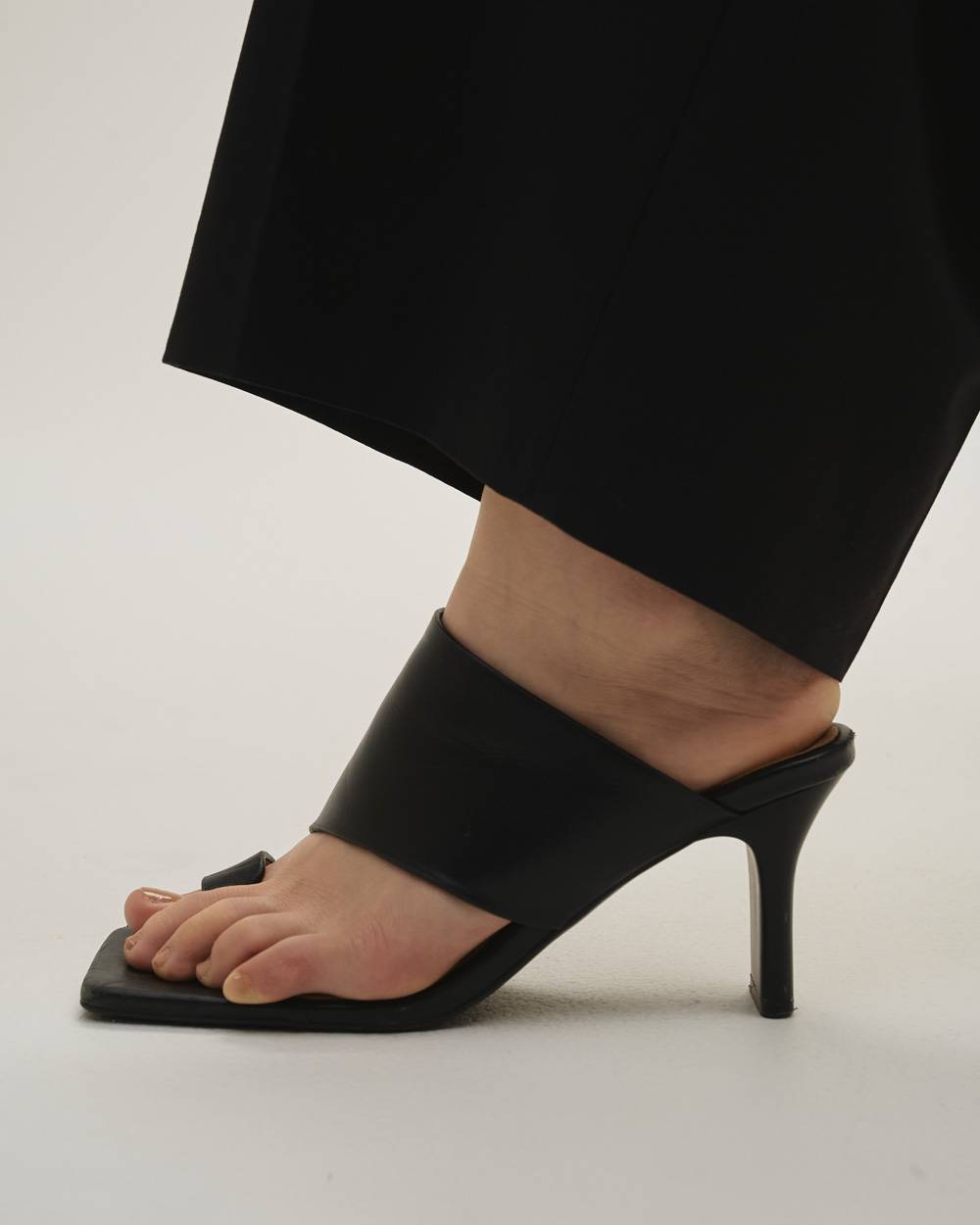 Square Leather Sandals Square Leather Sandals,スクエアレザーサンダル,12611021,レザー,サンダル,レザーサンダル,シューズ,靴,todayful,トゥデイフル,lifes,吉田怜香,26ss