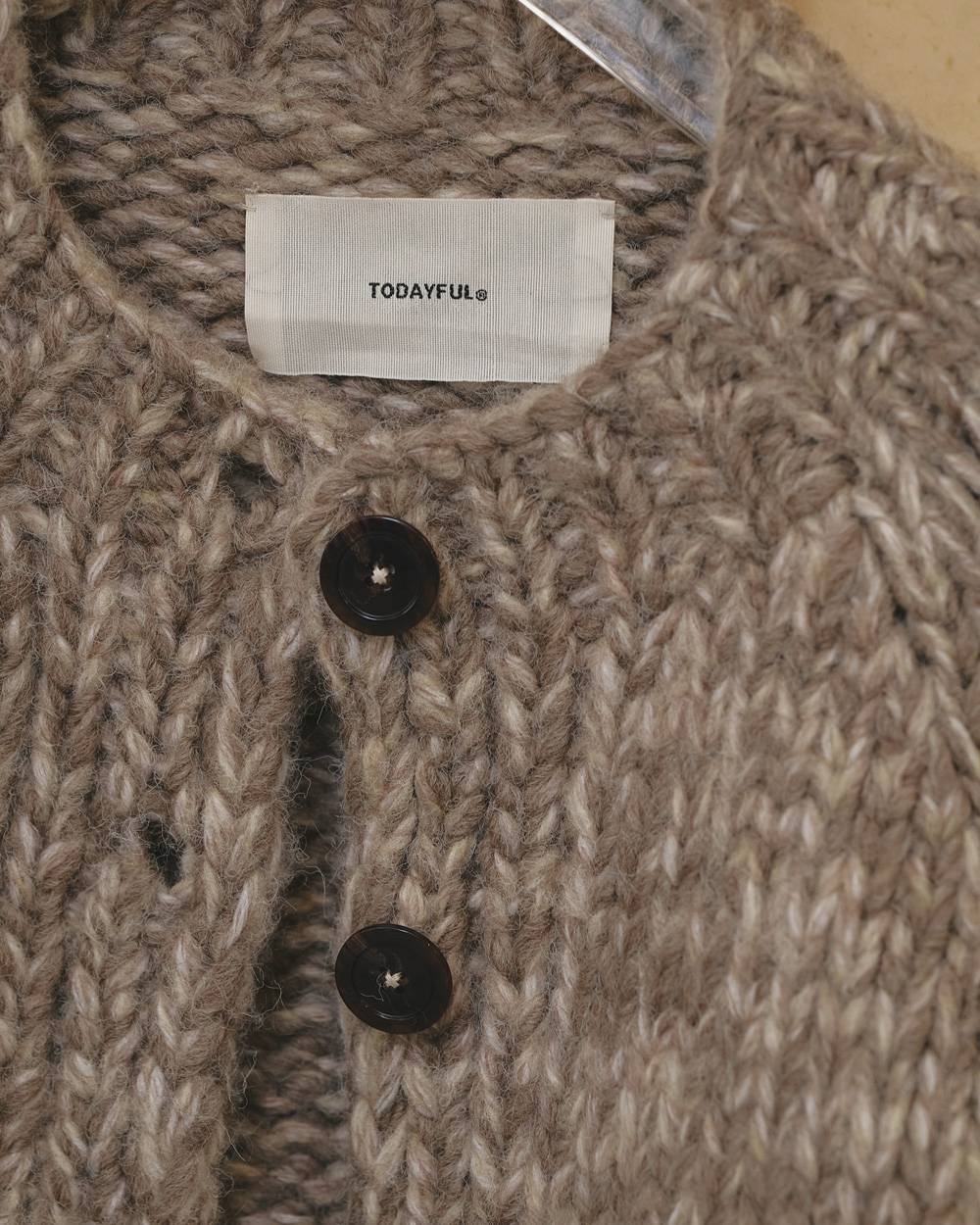 Hand Knit Cardigan Hand Knit Cardigan,ハンドニットカーディガン,12620533,ハンドニット,ニットカーディガン,カーディガン,ニットトップス,ニット,todayful,トゥデイフル,lifes,吉田怜香,26aw
