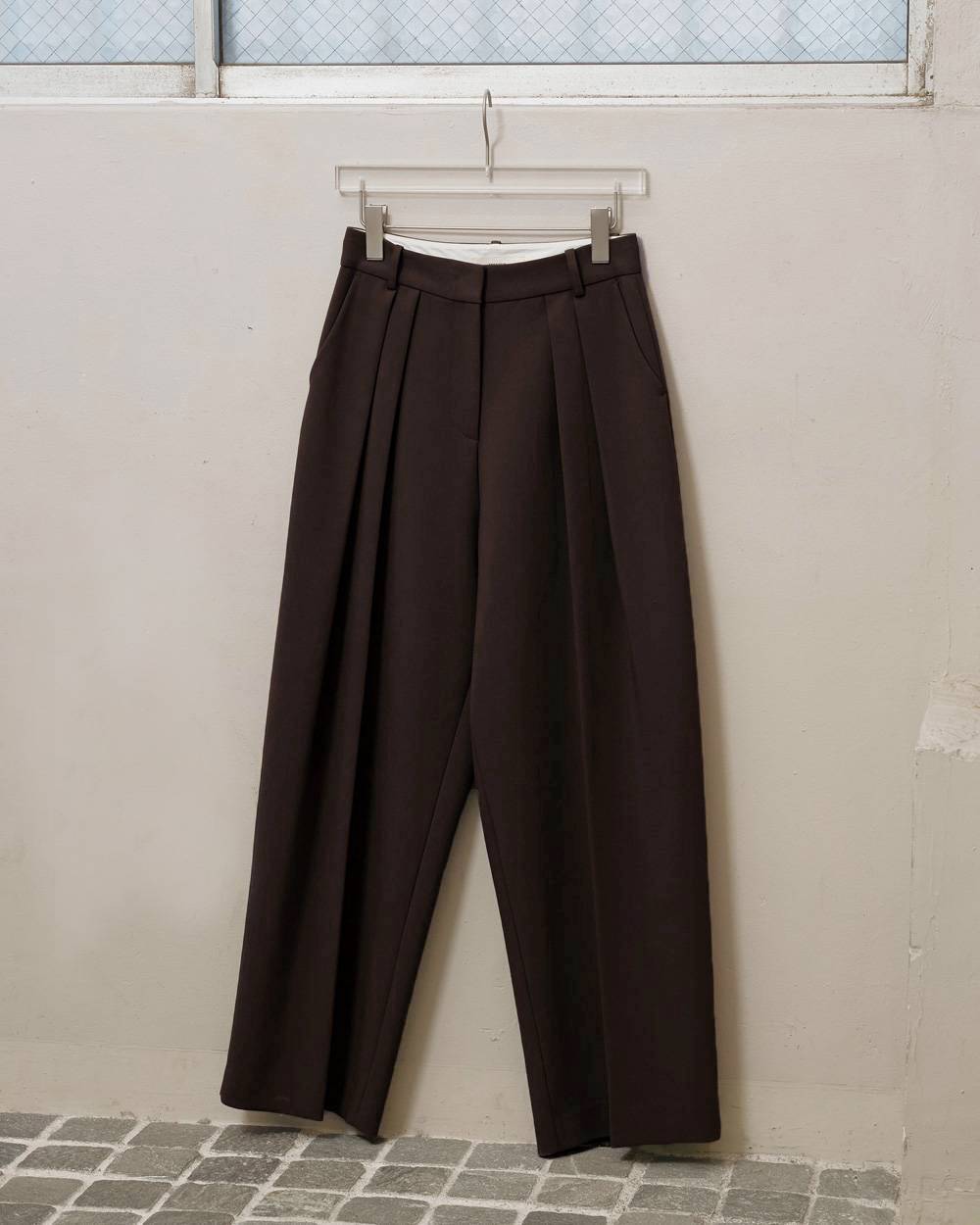 Bonding Wide Trousers Bonding Wide Trousers,ボンディングワイドトラウザー,12620702,ボンディング,ワイドトラウザー,タックパンツ,トラウザー,ボトムス,パンツ,todayful,トゥデイフル,lifes,吉田怜香,26aw