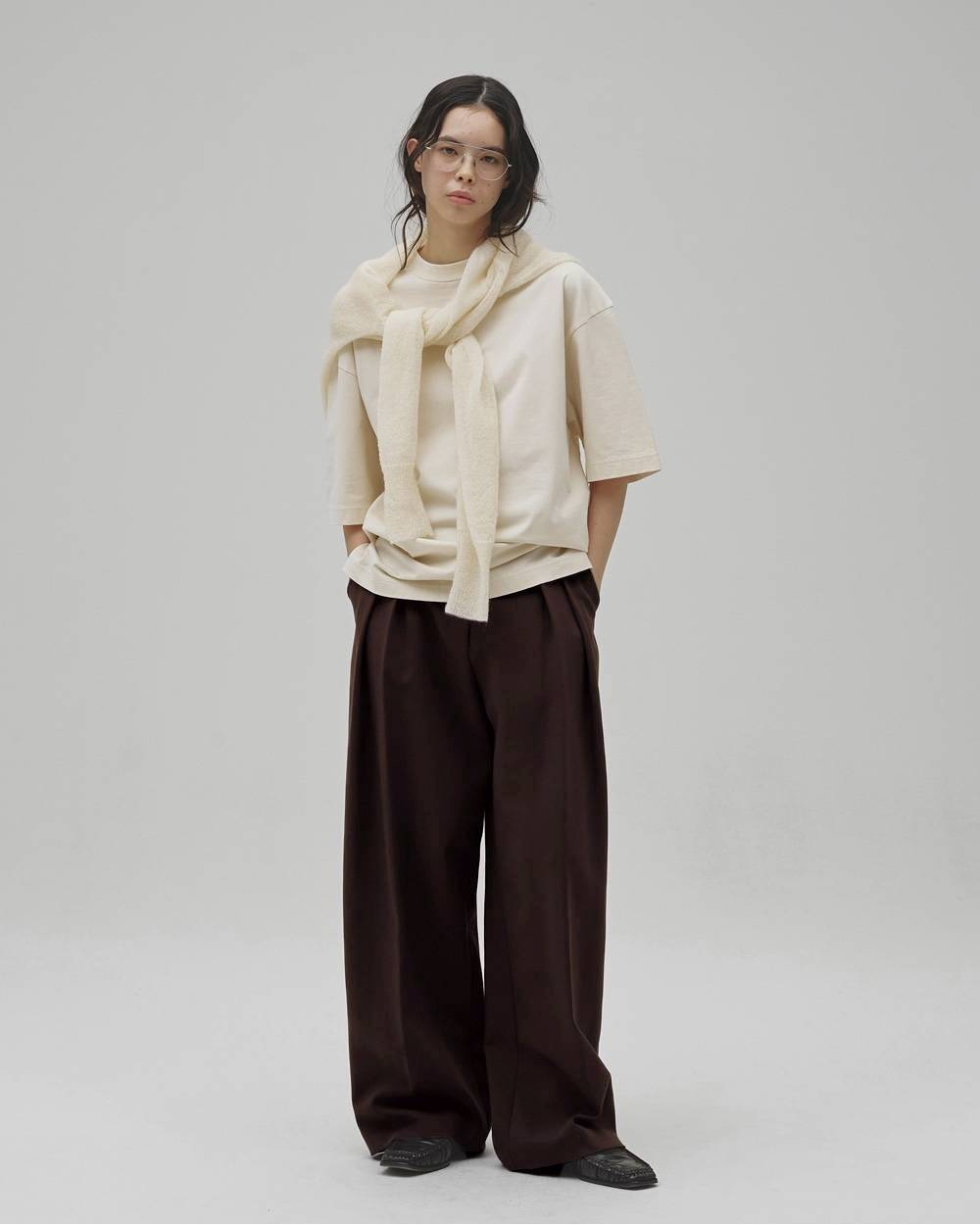 Bonding Wide Trousers Bonding Wide Trousers,ボンディングワイドトラウザー,12620702,ボンディング,ワイドトラウザー,タックパンツ,トラウザー,ボトムス,パンツ,todayful,トゥデイフル,lifes,吉田怜香,26aw