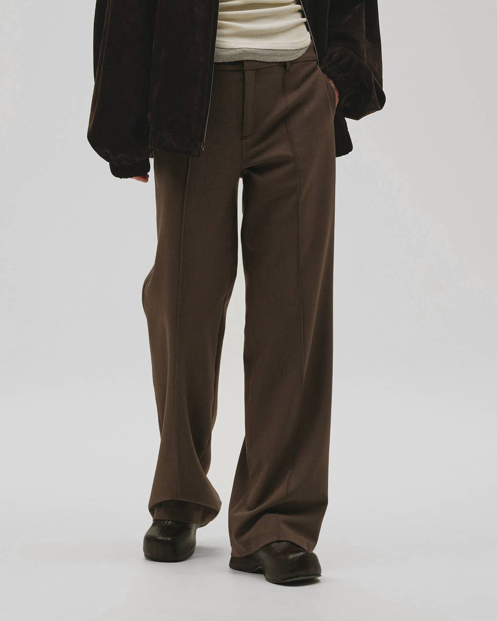 Pintuck Straight Trousers Pintuck Straight Trousers,ピンタックストレートトラウザー,12620715,ピンタック,トラウザー,ストレートトラウザー,ボトムス,パンツ,todayful,トゥデイフル,lifes,吉田怜香,26aw