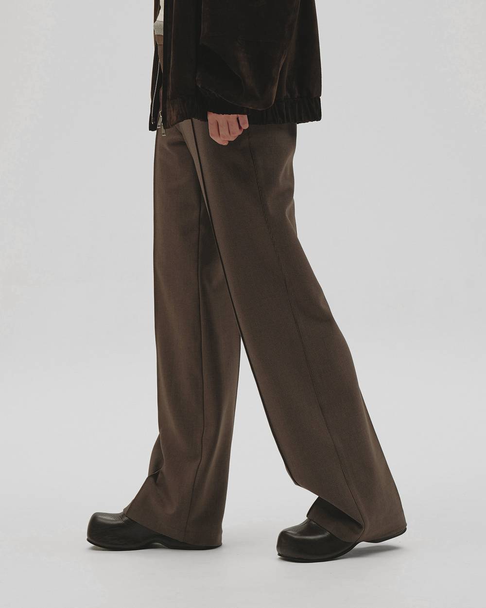 Pintuck Straight Trousers Pintuck Straight Trousers,ピンタックストレートトラウザー,12620715,ピンタック,トラウザー,ストレートトラウザー,ボトムス,パンツ,todayful,トゥデイフル,lifes,吉田怜香,26aw