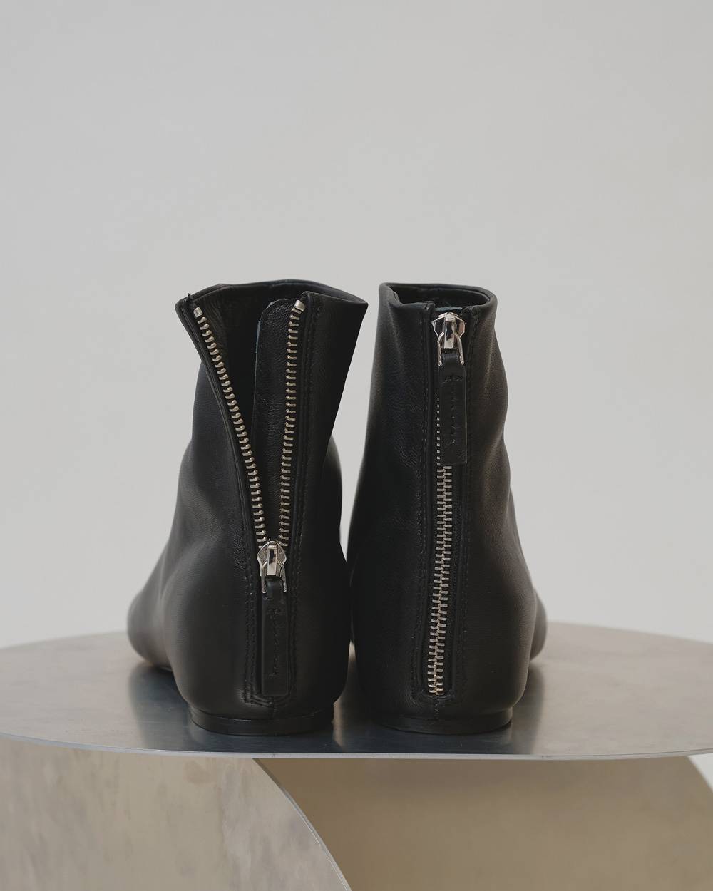 Square Leather Flat Boots Square Leather Flat Boots,スクエアレザーフラットブーツ,12621019,ブーツ,レザーブーツ,シューズ,靴,スクエアブーツ,todayful,トゥデイフル,lifes,吉田怜香,26aw