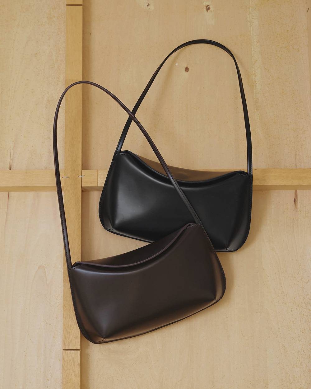 Sleek Leather Bag Sleek Leather Bag(スリークレザーバッグ)です。12621029,レザーバッグ,バッグ,鞄,todayful,トゥデイフル,lifes,吉田怜香,26aw