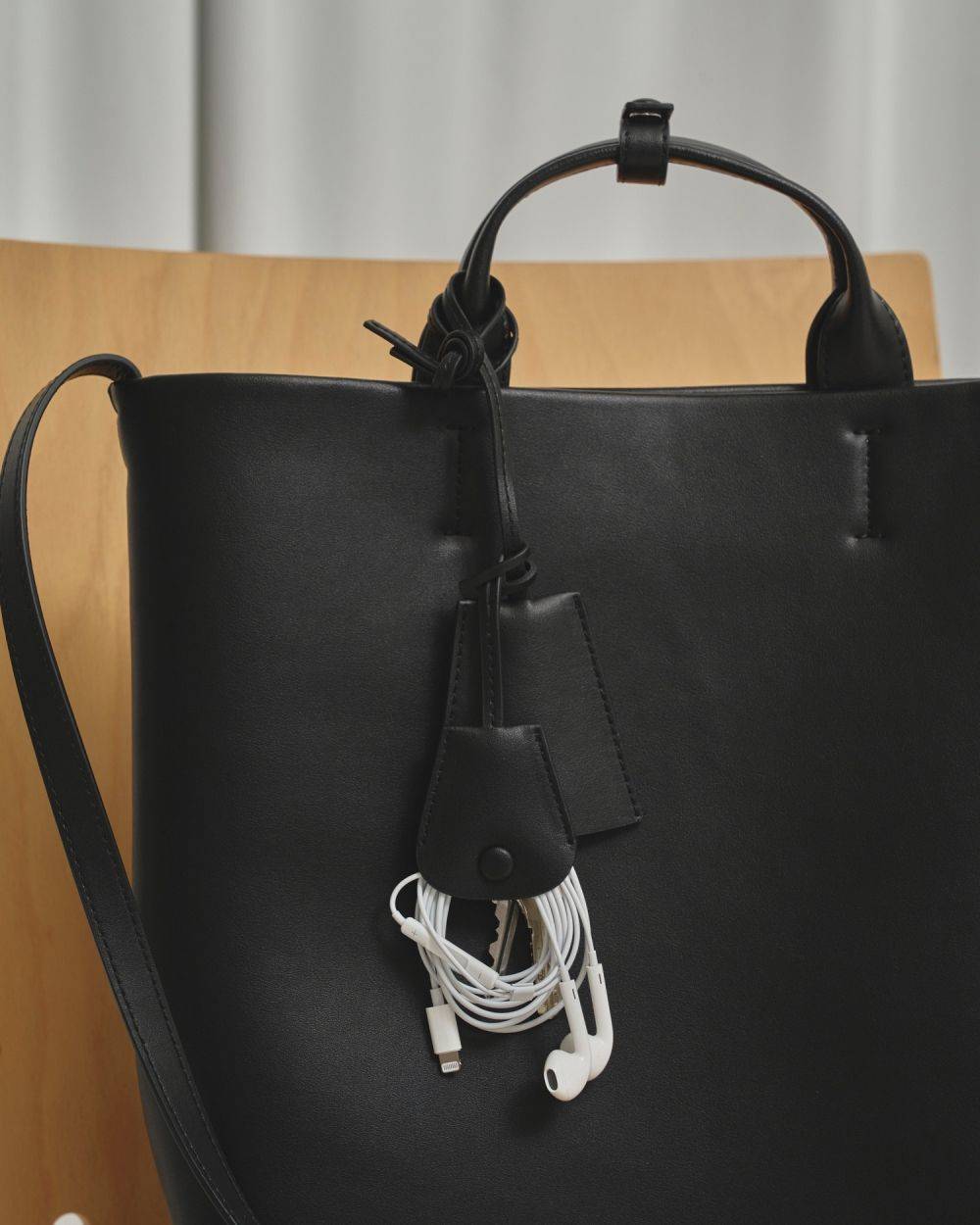 Useful Leather Bag (L) Useful Leather Bag (L),ユースフルレザーバッグ,12621041,バッグ,ユースフルバッグ,レザーバッグ,鞄,バック,todayful,トゥデイフル,lifes,吉田怜香,26aw