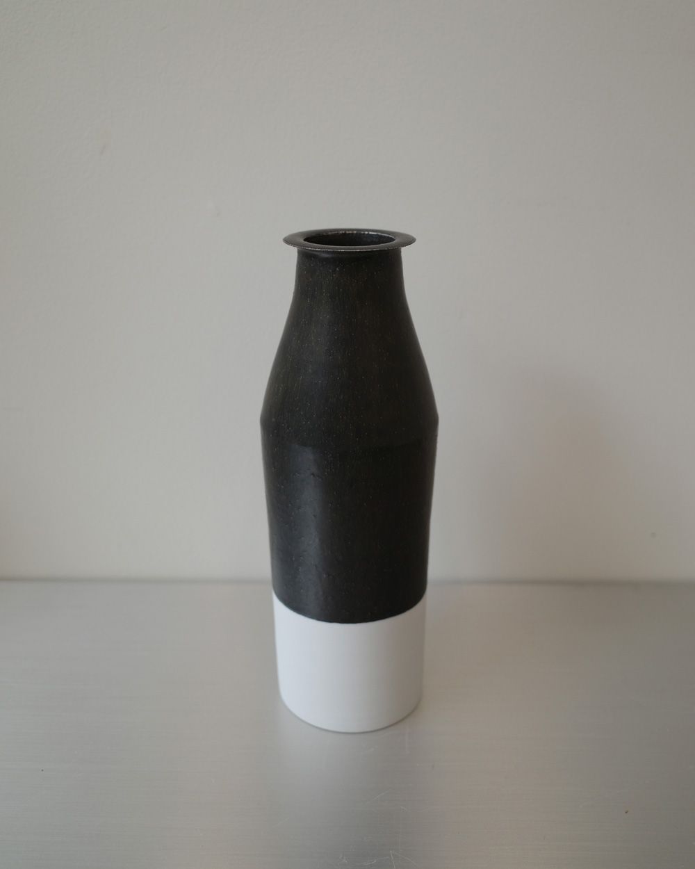 吉田直嗣 花入 白黒 A