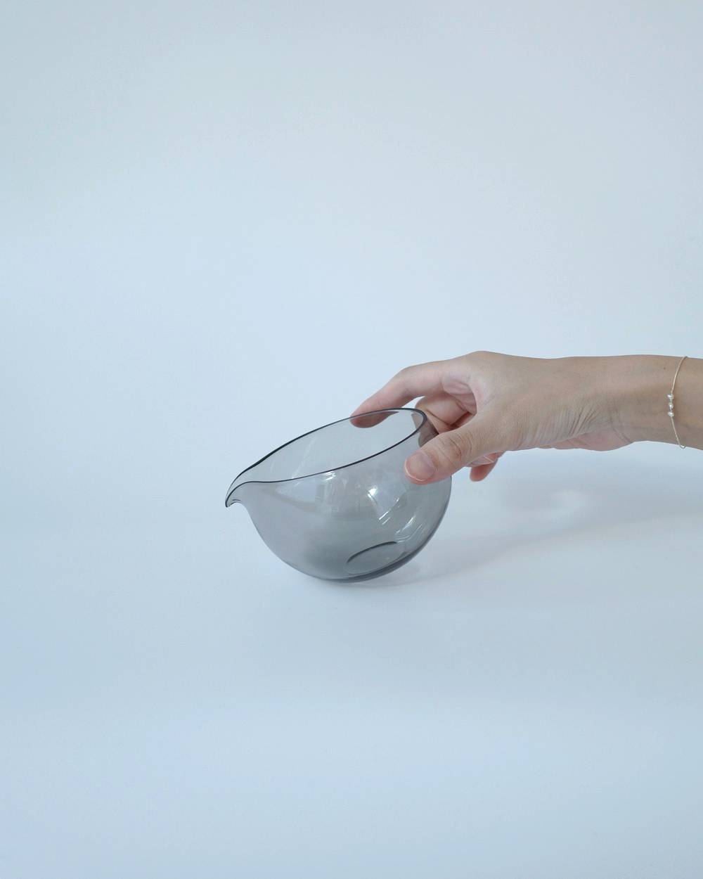 WASHIZUKA GLASS STUDIO katakuchi maru katakuchi maru,カタクチマル,82521218,片口グラス,グラス,コップ,テーブルウェア,ハンドメイド,ガラス作家,WASHIZUKA GLASS, ワシズカガラス,鷲塚貴紀,インテリア,lifes,ライフズ