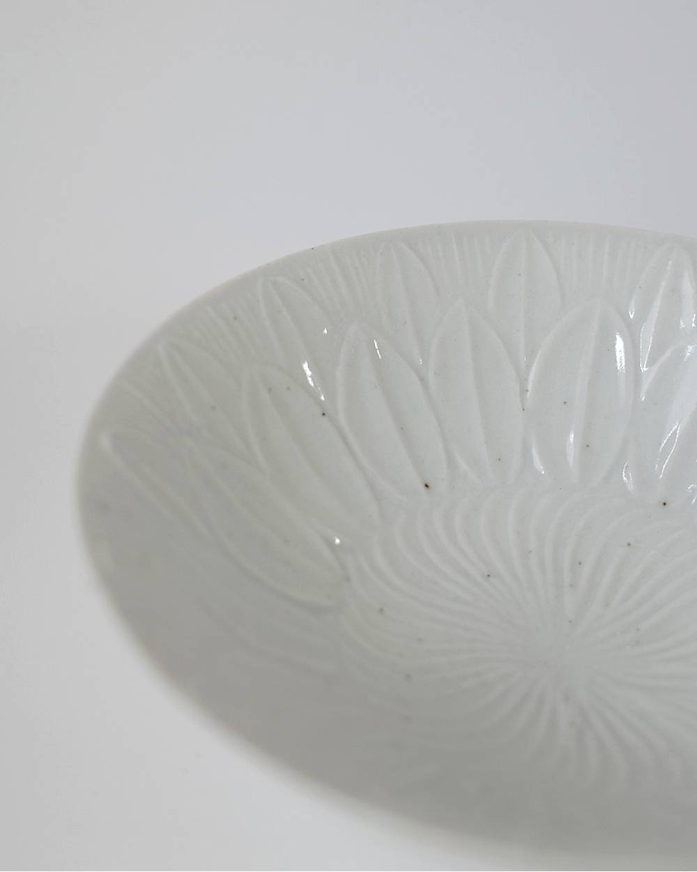 文祥窯　白磁型打ひまわり小鉢 文祥窯　文祥窯　白磁型打ひまわり小鉢,ぶんしょうがま はくじかたうちひまわりこばち,82521237,白磁,文祥窯 ,馬場光二郎,有田焼,器,小鉢,作家,皿,テーブルウェア,インテリア,lifes,ライフズ