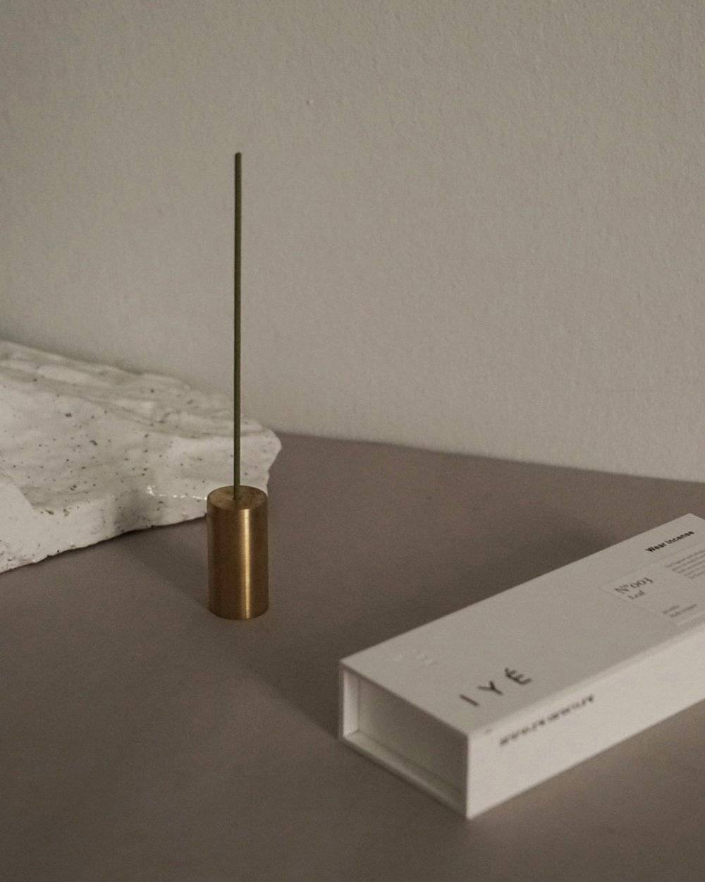 IYÈ incense No.003 Leaf IYÈ incense No.003 Leaf,イェ インセンス  No.003リーフ,82611013,IYÈ,イェ,インセンス,お香,サステナビリティ,インテリア,ギフト,lifes,ライフズ,LIFE’s