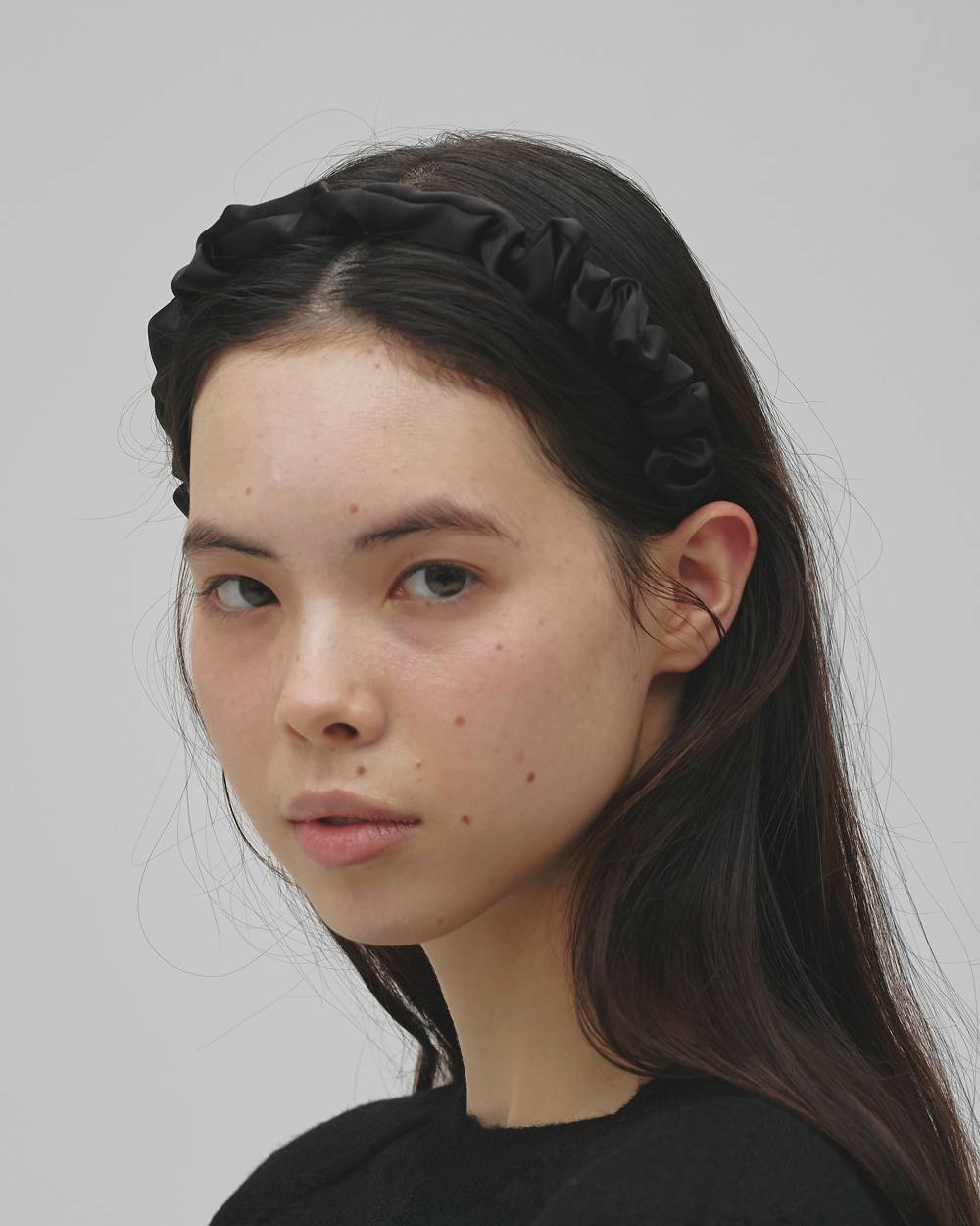 Satin Gather Headband Satin Gather Headband,サテンギャザーヘッドバンド,82611026,ヘッドバンド,アクセサリー,サテン,カチューシャ,lifes,ライフズ,LIFE’s