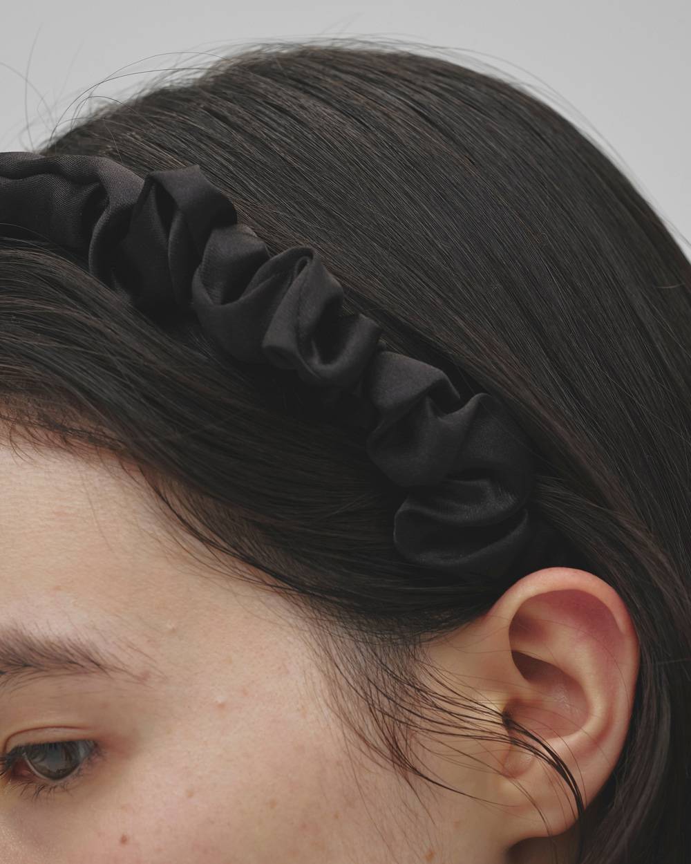 Satin Gather Headband Satin Gather Headband,サテンギャザーヘッドバンド,82611026,ヘッドバンド,アクセサリー,サテン,カチューシャ,lifes,ライフズ,LIFE’s